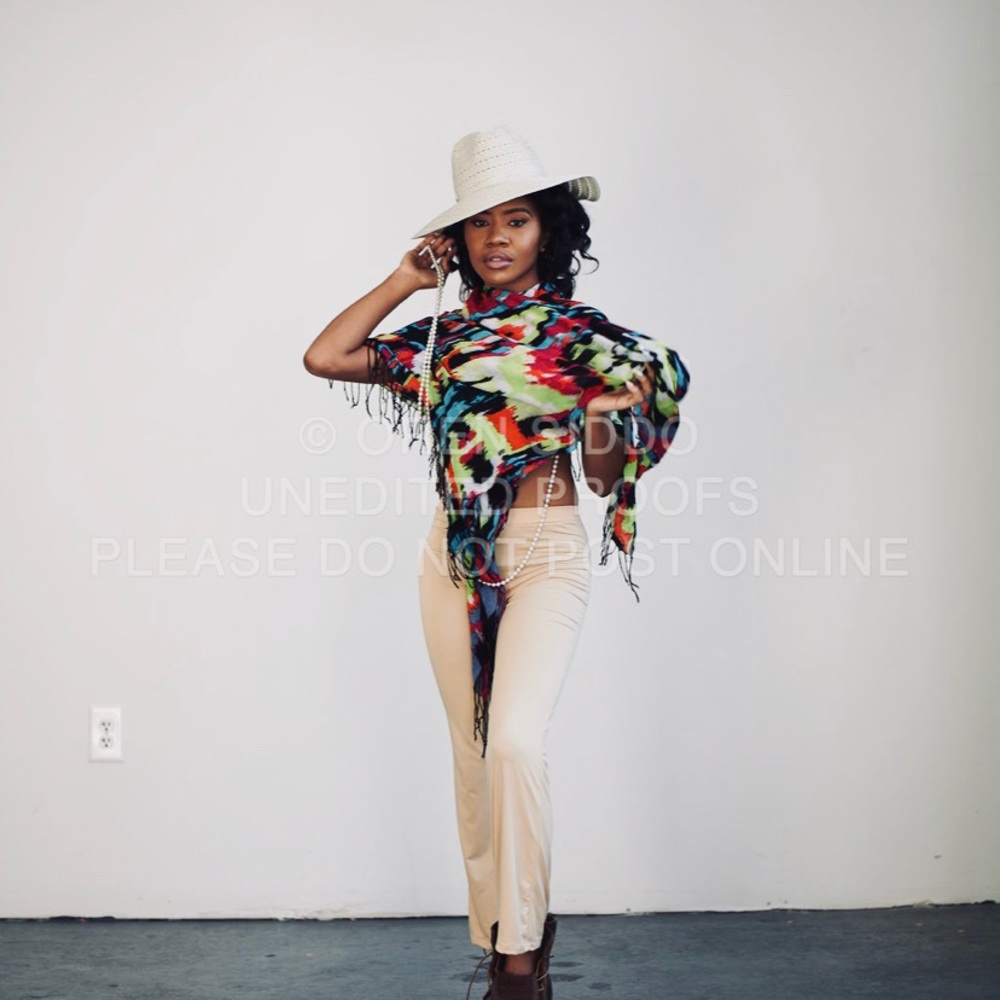 Meet your Posher, Sia